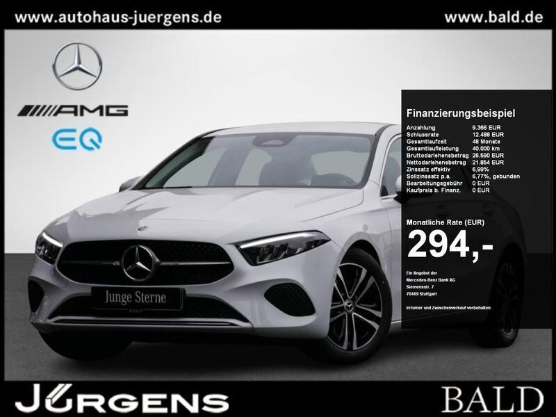 Digitalweiss Gebraucht 2024 Mercedes A200 Advanced Limousine | 31.690 € (Fairer Preis) - Bild 1/4