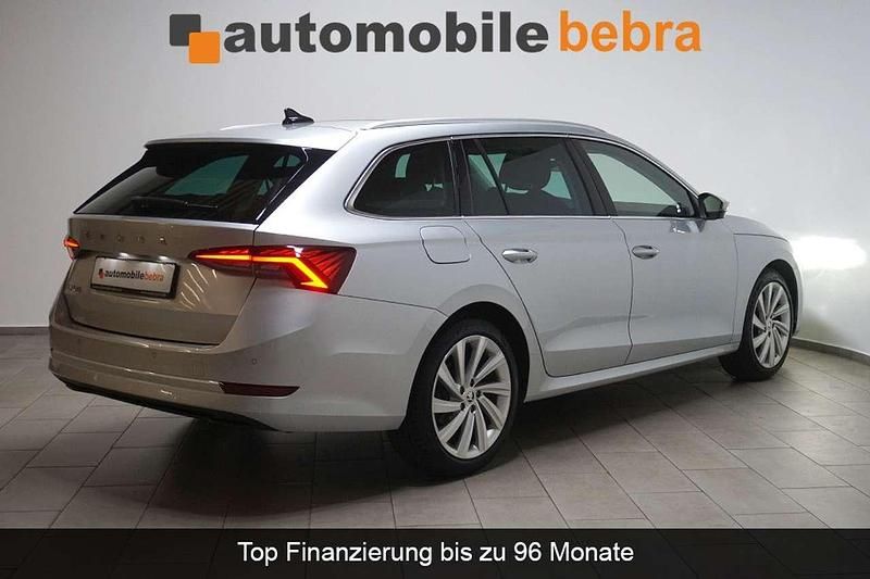 Gebraucht Skoda Octavia Style 150 PS (110 kW) 2020 Brilliantsilber Kombi