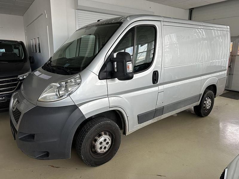 Gebraucht Peugeot Boxer 110 PS (80 kW) 2012 Grau Van