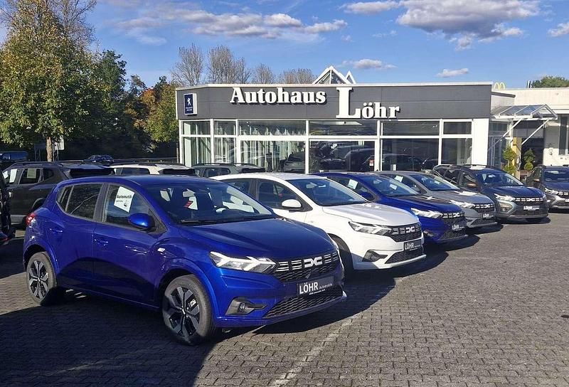 Grau Neu 2025 Dacia Sandero Expression Kleinwagen | 18.492 € (Guter Preis) - Bild 1/4