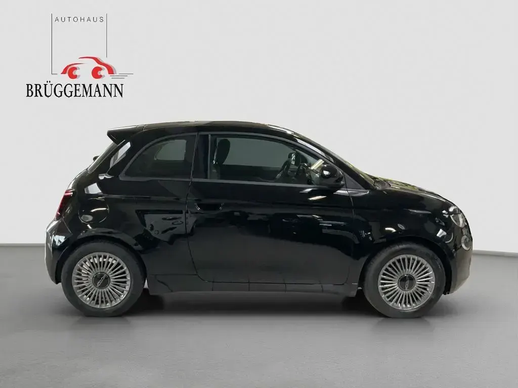 Neu Fiat 500e Icon 86 kW (118 PS) 2026 Schwarz Kleinwagen