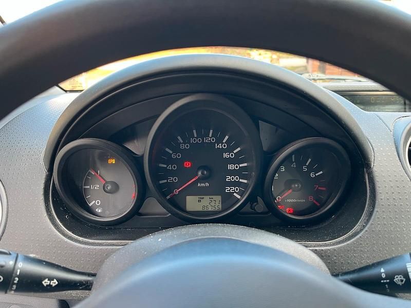 Gebraucht Mitsubishi Colt Top 75 PS (55 kW) 2006 Silber Kleinwagen