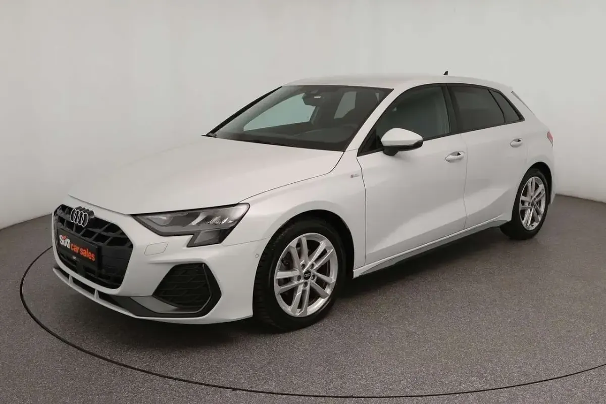 Gebraucht Audi A3 S-Line 150 PS (110 kW) 2025 Weiß Limousine