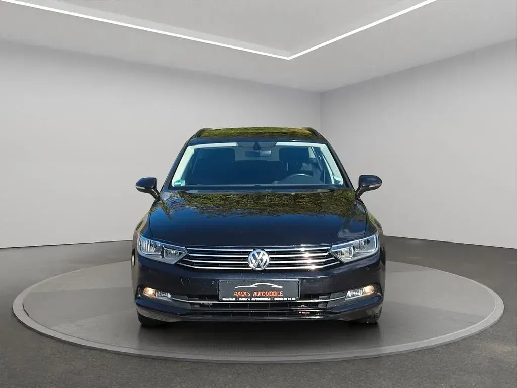 Second-hand VW Passat Comfortline 150 CP (110 kW) 2016 Negru Break