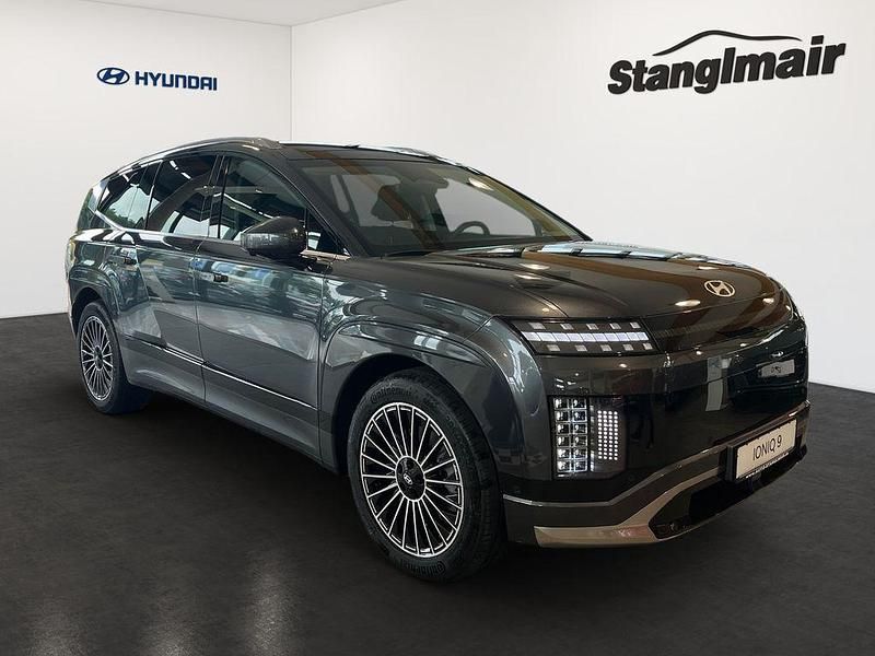 Gebraucht Hyundai Ioniq 9 225 kW (306 PS) 2025 Grau SUV