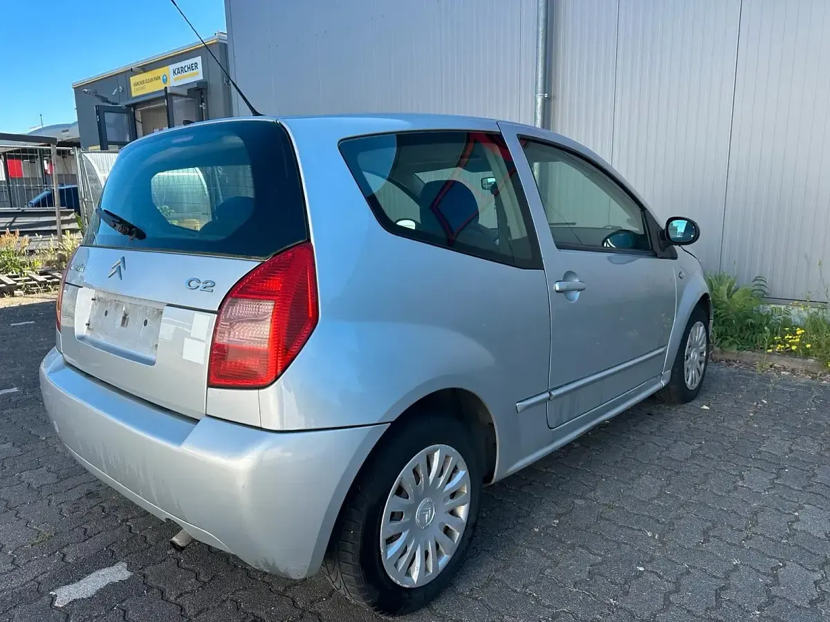 Gebraucht Citroën C2 73 PS (53 kW) 2004 Grau Kleinwagen