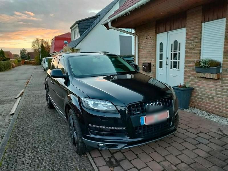 Schwarz Gebraucht 2011 Audi Q7 SUV | 11.900 € (Guter Preis) - Bild 1/4