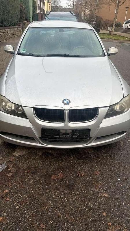 Gebraucht BMW 320 163 PS (119 kW) 2008 Limousine