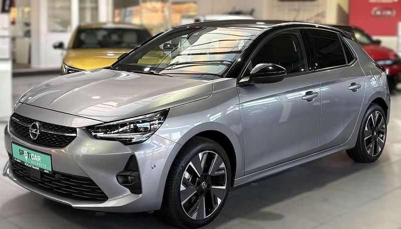 Gebraucht Opel Corsa-e GS Line 100 kW (136 PS) 2022 Kontrast grau/quarz silber Kleinwagen