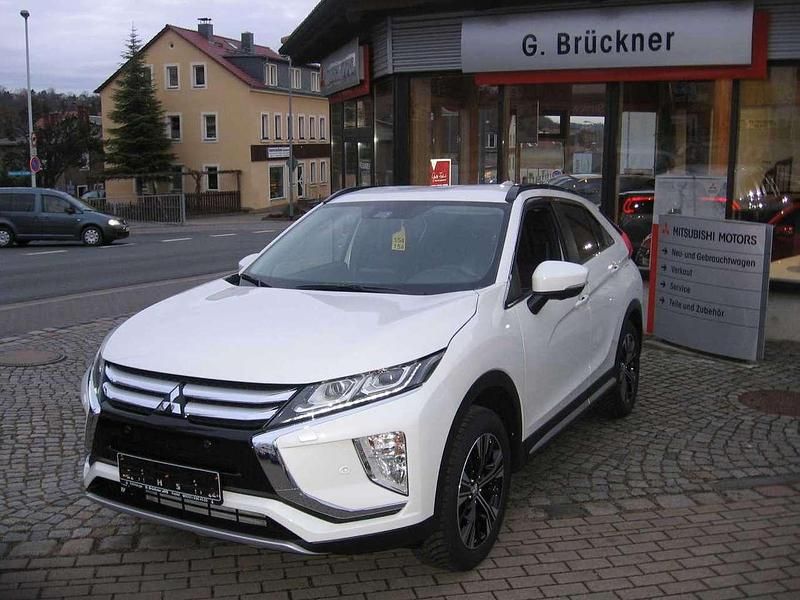 Gebraucht Mitsubishi Eclipse Cross Intro Edition 163 PS (119 kW) 2019 Perlmuttweiß SUV
