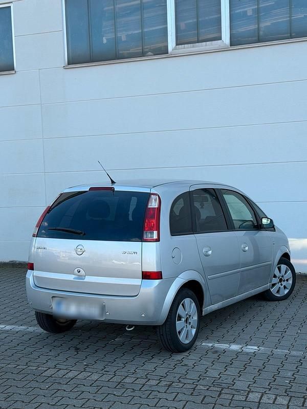 Gebraucht Opel Meriva 110 PS (80 kW) 2007 Silber Van / Kleinbus