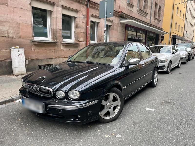Schwarz Gebraucht 2005 Jaguar X-type Limousine | 1.700 € (Guter Preis) - Bild 1/4