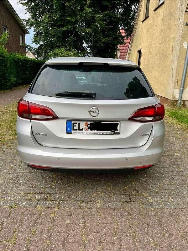 Gebraucht Opel Astra Dynamic 136 PS (100 kW) 2018 Grau Kombi