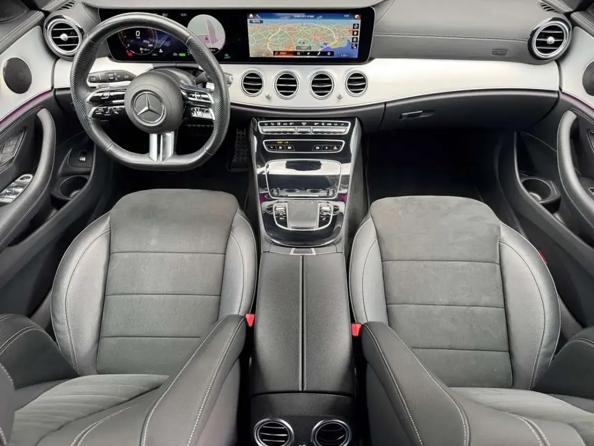 Gebraucht Mercedes E300 AMG 194 PS (142 kW) 2023 Grau Limousine