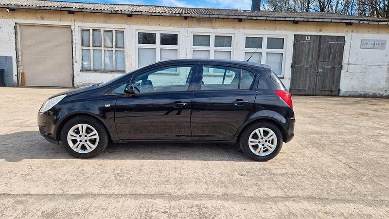 Gebraucht Opel Corsa Cosmo 90 PS (66 kW) 2009 Schwarz Kleinwagen