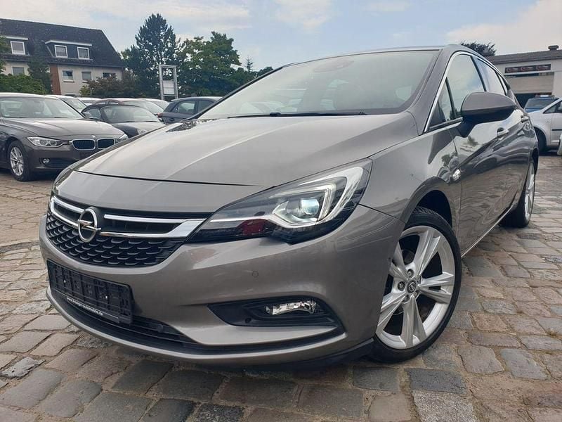 Beige Gebraucht 2016 Opel Astra Innovation Limousine | 11.880 € (Superpreis) - Bild 1/4