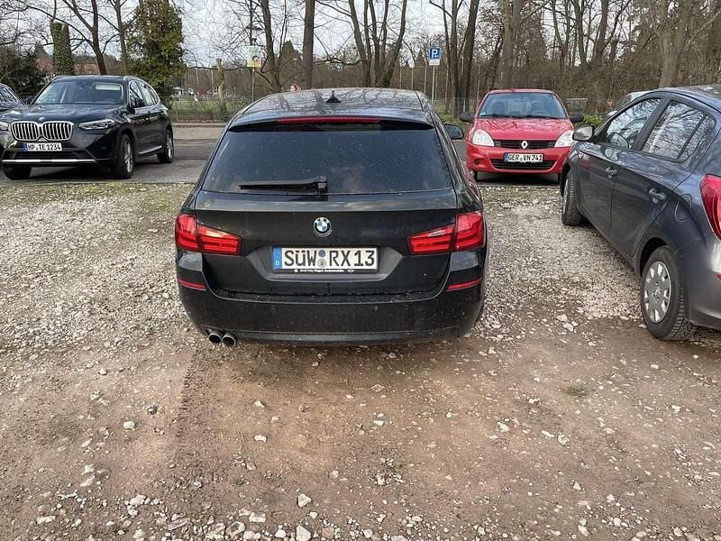 Gebraucht BMW 530 258 PS (189 kW) 2011 Kombi