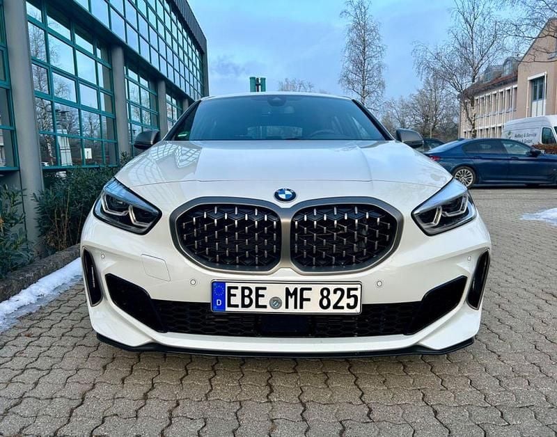Gebraucht BMW M135 Performance 306 PS (225 kW) 2023 Weiß Kleinwagen