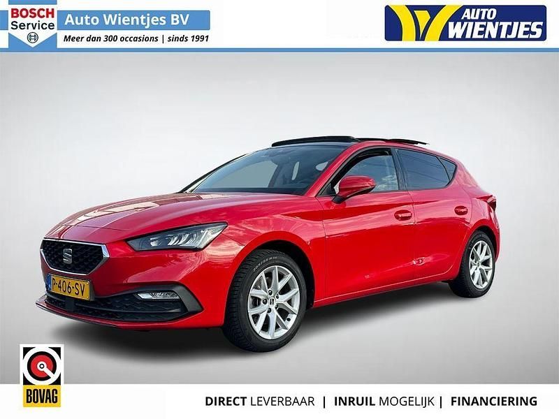 Gebraucht Seat Leon Style 131 PS (96 kW) 2022 Rot Limousine