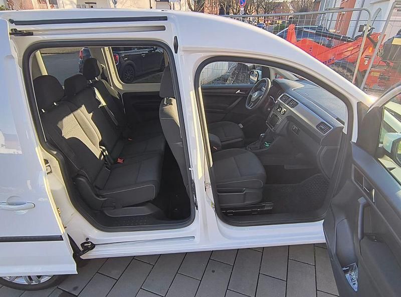 Gebraucht VW Caddy Trendline 125 PS (91 kW) 2017 Weiß Van / Kleinbus