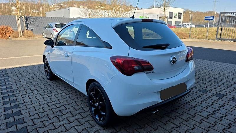 Second-hand Opel Corsa Color Edition 90 CP (66 kW) 2017 Alb Hatchback