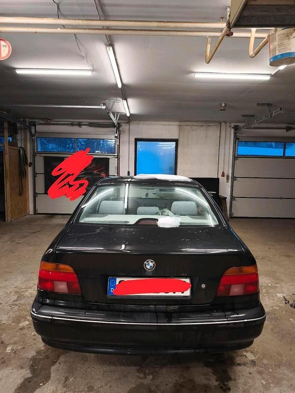 Gebraucht BMW 525 163 PS (119 kW) 2000 Limousine