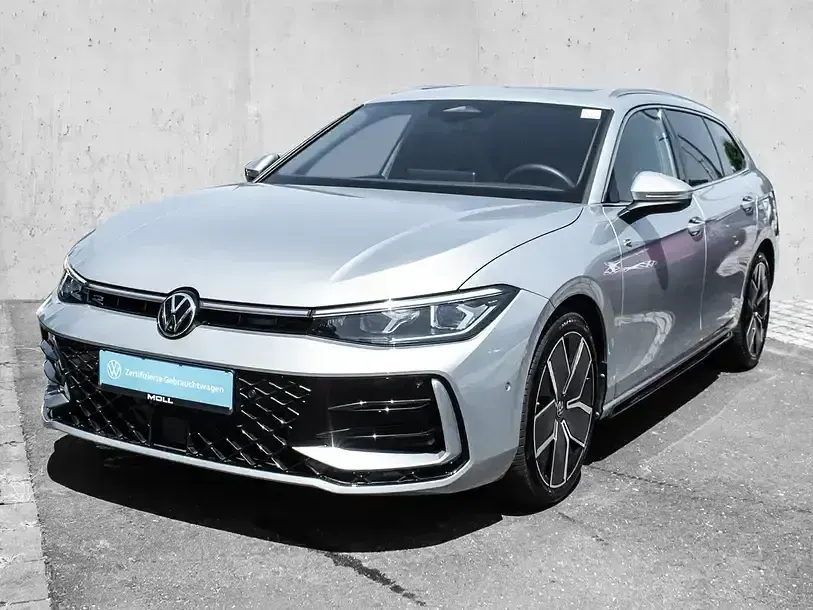 Gebraucht VW Passat R-line 193 PS (141 kW) 2025 Silber Kombi