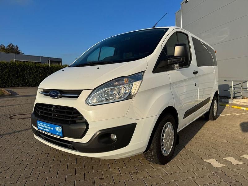 Weiß Gebraucht 2017 Ford Transit Trend Kombi | 16.999 € (Fairer Preis) - Bild 1/4