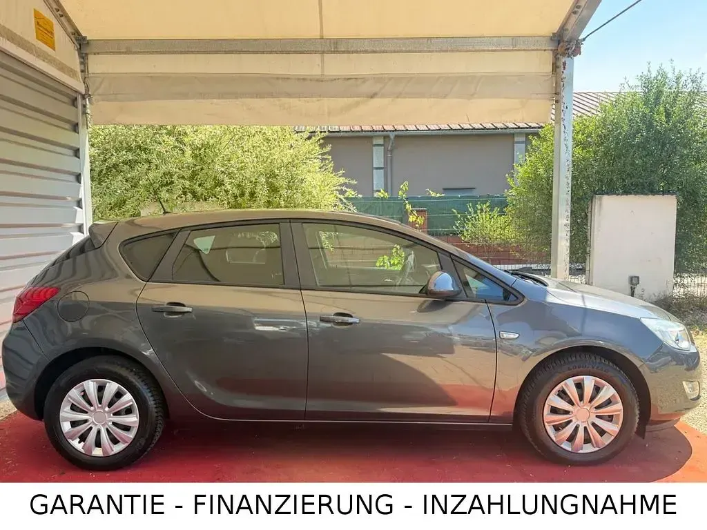 Gebraucht Opel Astra 125 PS (91 kW) 2011 Grau Limousine