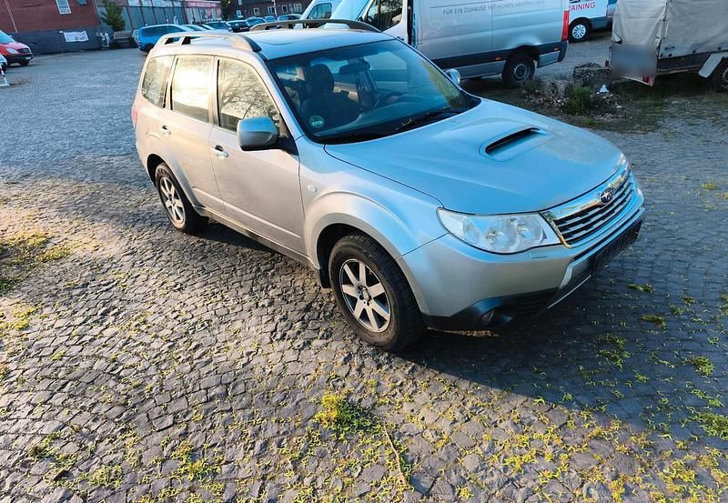 Second-hand Subaru Forester 2011 Argintiu SUV