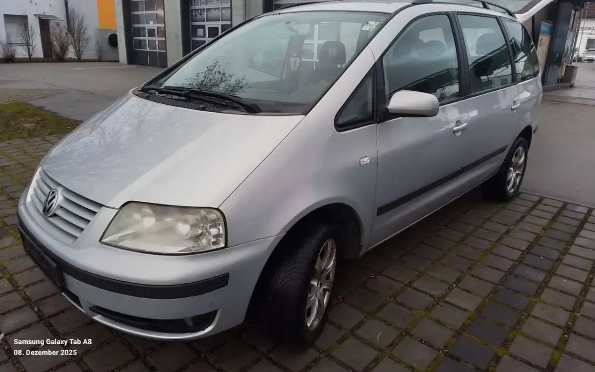 Brugt VW Sharan Highline 116 HK (85 kW) 2002 Sølv MPV