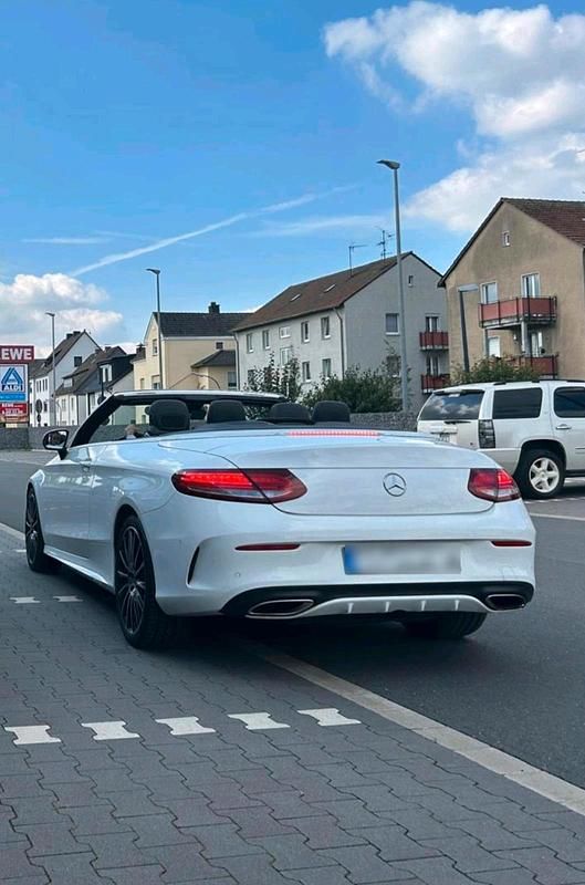 Gebraucht Mercedes C300 245 PS (180 kW) 2017 Weiß Cabrio