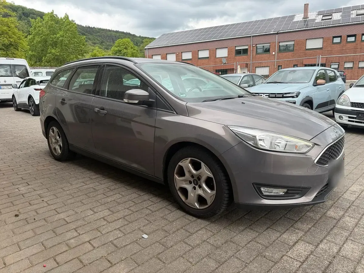 Gebraucht Ford Focus Trend 100 PS (73 kW) 2016 Beige Kombi