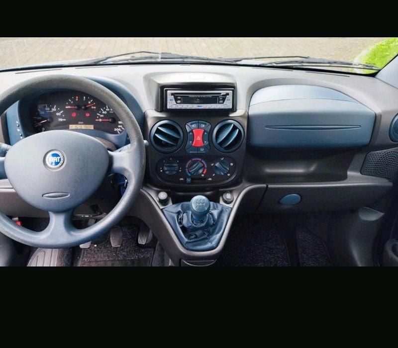 Blau Gebraucht 2002 Fiat Doblò Van / Kleinbus | 2.500 € - Bild 1/4