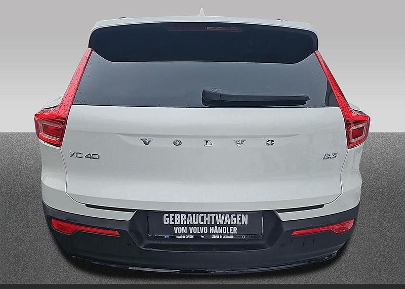 Gebraucht Volvo XC40 Plus 163 PS (119 kW) 2025 Weiß SUV
