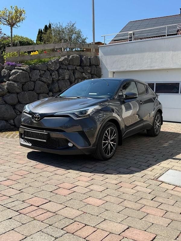 Second-hand Toyota C-HR Multidrive S 116 CP (85 kW) 2017 Gri SUV