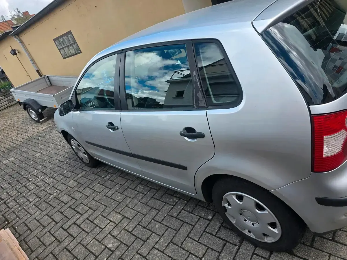 Gebraucht VW Polo 70 PS (51 kW) 2002 Grau Kleinwagen