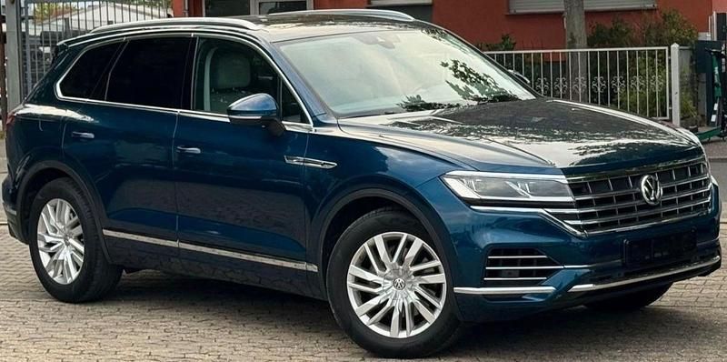 Gebraucht VW Touareg 231 PS (169 kW) 2019 Blau SUV
