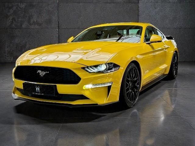 Gebraucht Ford Mustang Fastback 290 PS (213 kW) 2019 Californiayellow (metallic) Coupé