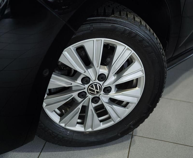 Używany VW Multivan Style 205 KM (150 kW) 2022 Czarny Minivan