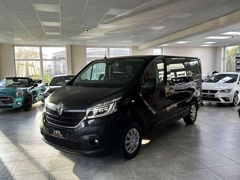 Schwarz midnight Gebraucht 2020 Renault Trafic Van / Kleinbus | 25.999 € (Superpreis) - Bild 1/4