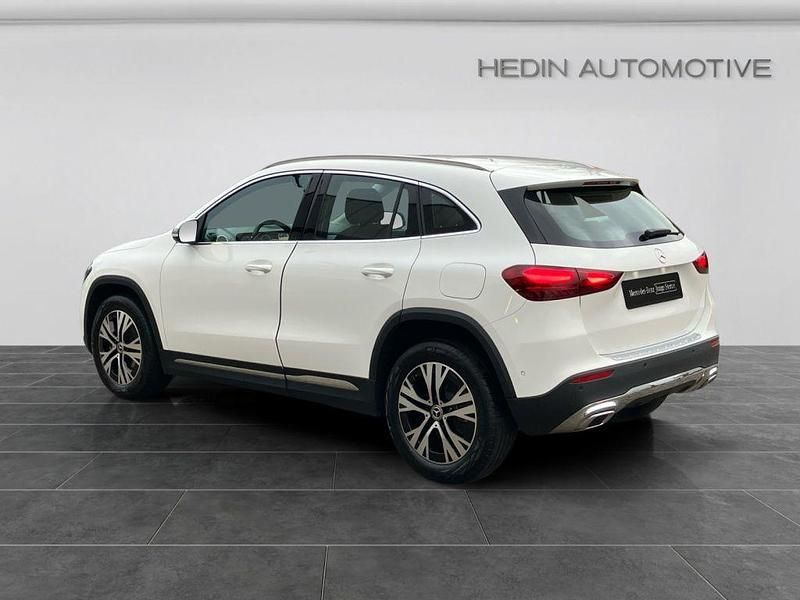 Gebraucht Mercedes GLA180 Progressive 136 PS (100 kW) 2024 Weiß SUV