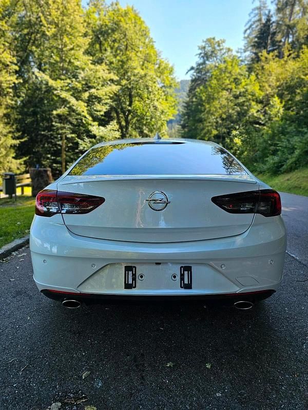 Gebraucht Opel Insignia OPC 260 PS (191 kW) 2017 Weiß Limousine