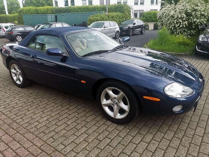 Gebraucht Jaguar XK8 284 PS (208 kW) 2001 Blau Cabrio