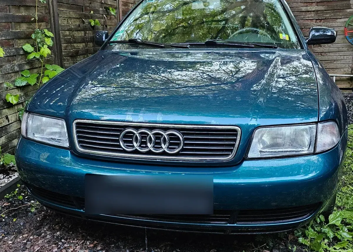 Gebraucht Audi A4 101 PS (74 kW) 1995 Grün Limousine