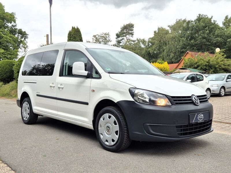 Weiß Gebraucht 2014 VW Caddy Maxi Trendline Van / Kleinbus | 12.990 € (Fairer Preis) - Bild 1/4