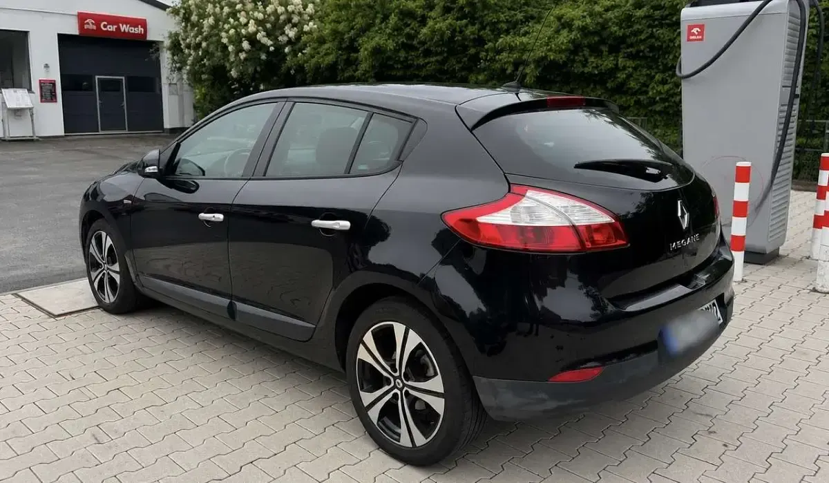 Gebraucht Renault Mégane GrandTour Bose Edition 131 PS (96 kW) 2011 Kombi