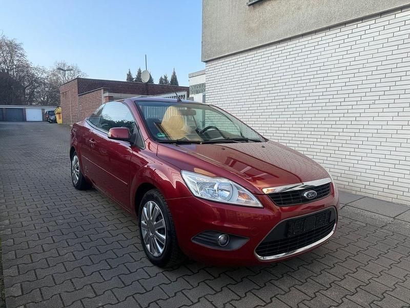 Gebraucht Ford Focus Cabriolet Trend 101 PS (74 kW) 2008 Rot Cabrio