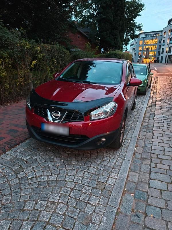 Gebraucht Nissan Qashqai 147 PS (108 kW) 2010 Rot SUV