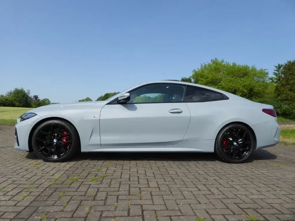 Gebraucht BMW 420 Coupé M Sport 184 PS (135 kW) 2025 Brooklyn grau metallic Coupé